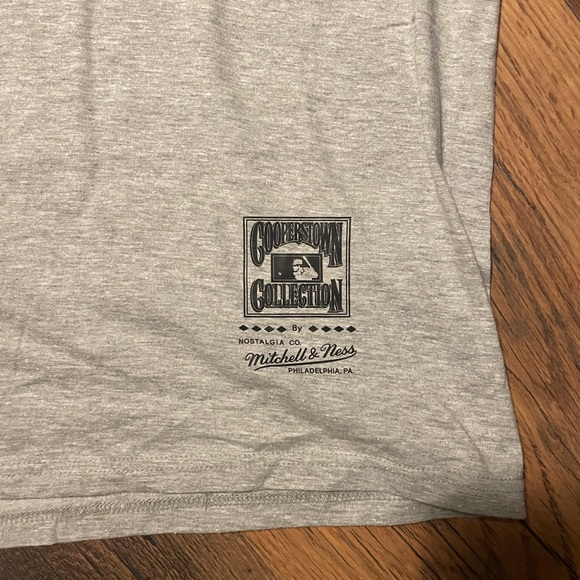 Mitchell & Ness Philadelphia phantic retro T shirt - Picture 5 of 5